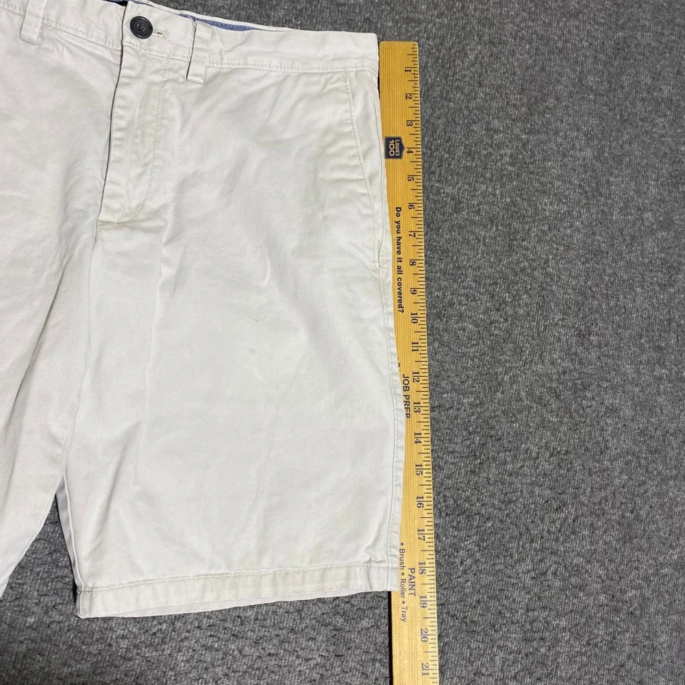 Banana Republic Aiden Short 31 Feather Grey Cotton Chino Shorts Casual 543834-02